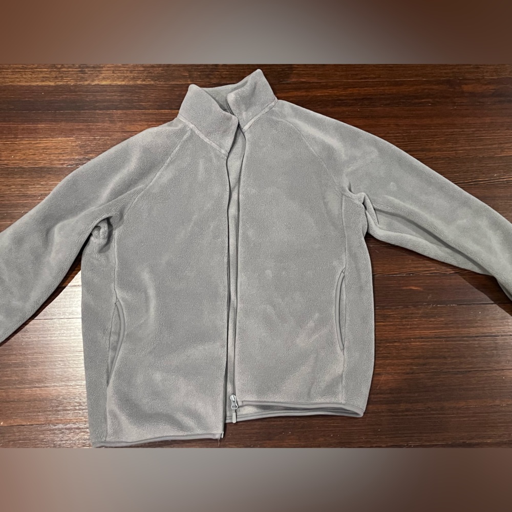 uniqlo men’s medium grey fleece zip up sweatshirt sweater